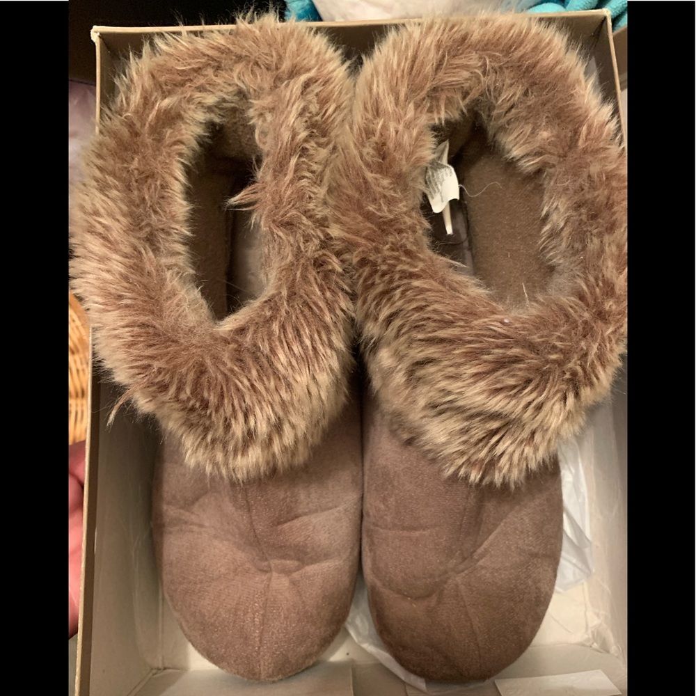 ❤️Isotoner Booties Faux Fur Boots 8.5/9